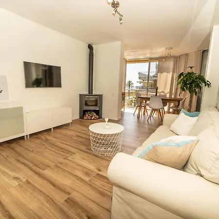 Soliair Beachfront Lejlighed *